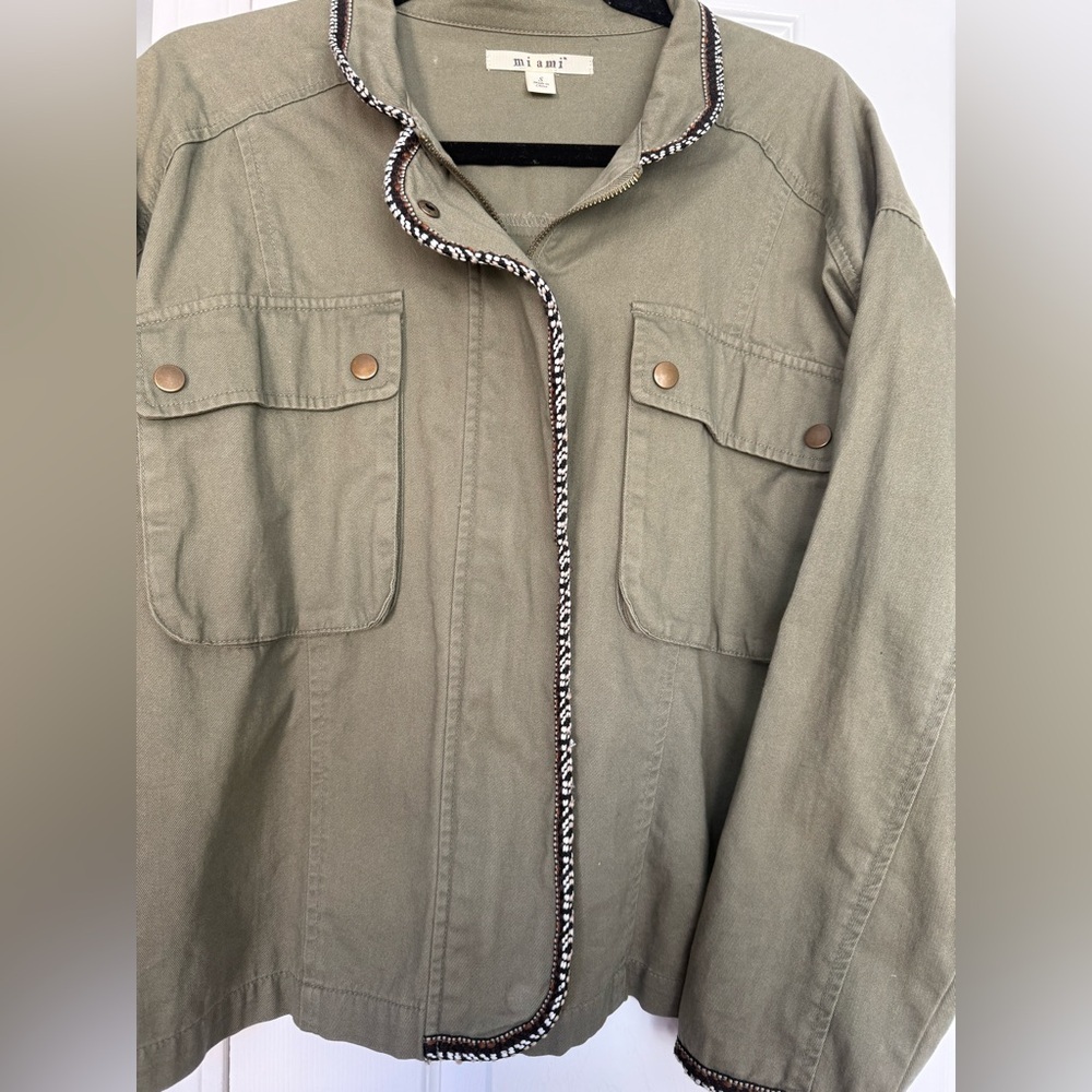 Olive Green Women's lightweight jacket - Picture 3 of 4